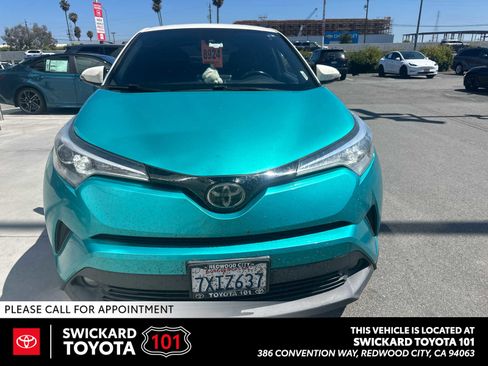 Used 2018 Toyota C-HR XLE FWD image 1