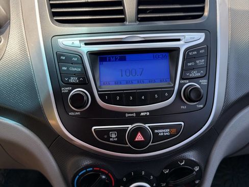 Used 2012 Hyundai Accent GS image 24