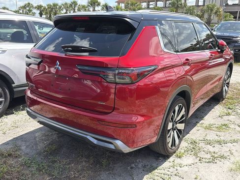 Used 2025 Mitsubishi Outlander SEL FWD image 9