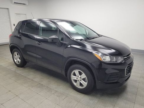 Used 2020 Chevrolet Trax LS w/ Tint and Cruise Package image 11