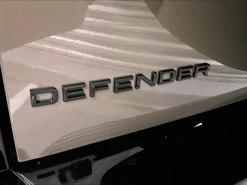 Certified 2025 Land Rover Defender 130 X-Dynamic SE AWD/4WD image 7