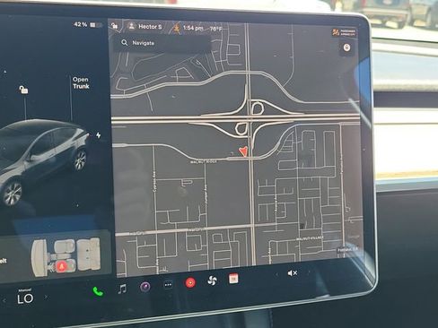 Used 2022 Tesla Model Y Long Range AWD/4WD image 13