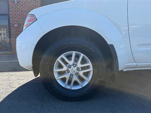 Used 2018 Nissan Frontier SV w/ Value Truck Package image 4