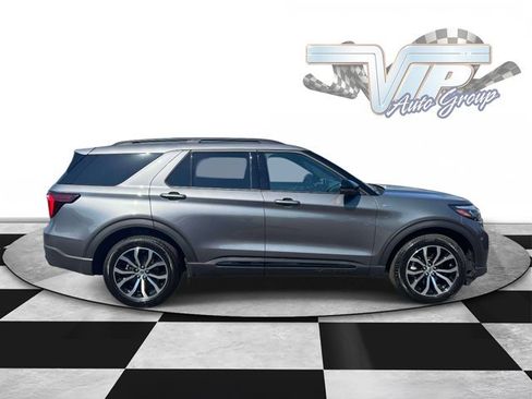 Used 2026 Ford Explorer ST-Line AWD/4WD image 5