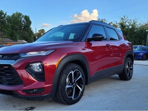 Used 2021 Chevrolet TrailBlazer RS w/ Sun and Liftgate Package image 1