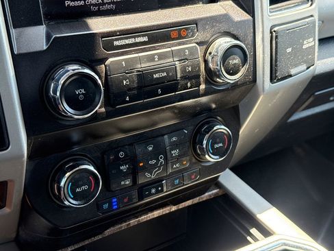 Used 2019 Ford F350 Lariat w/ Lariat Ultimate Package AWD/4WD image 25