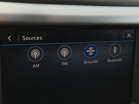 Used 2020 GMC Acadia SLE w/ Driver Convenience Package image 4