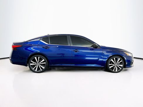 Used 2019 Nissan Altima 2.5 SR w/ SR Premium Package image 10
