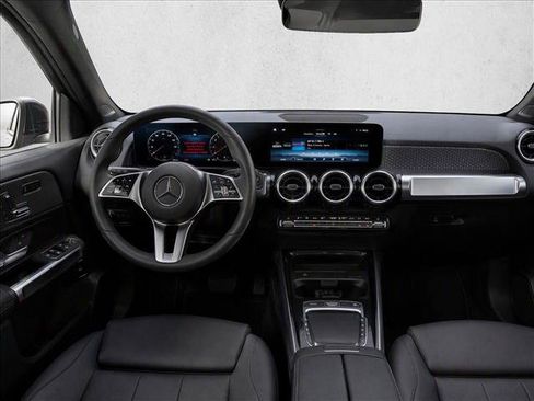 Used 2026 Mercedes-Benz GLB 250 image 23