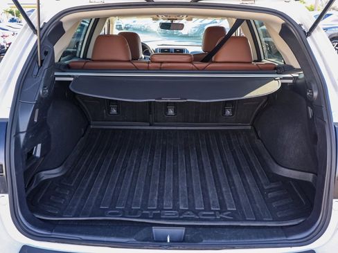 Used 2019 Subaru Outback 3.6R Touring w/ Popular Package #3A image 16