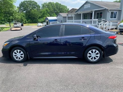 Used 2023 Toyota Corolla SE w/ SE Premium Package image 7