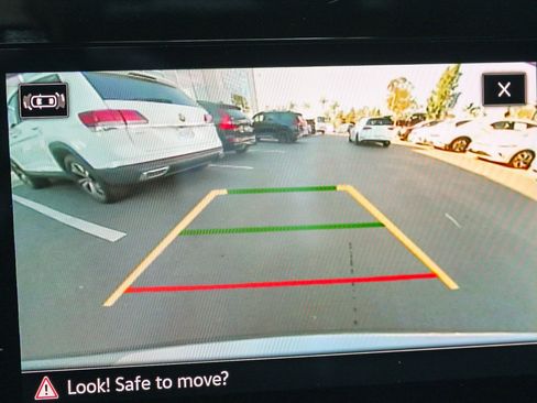 Used 2025 Volkswagen Taos SE image 25