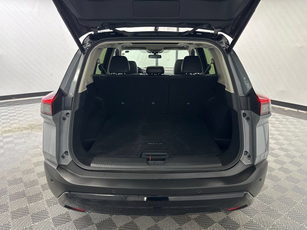 Used 2023 Nissan Rogue SV w/ SV Premium B Package FWD image 19