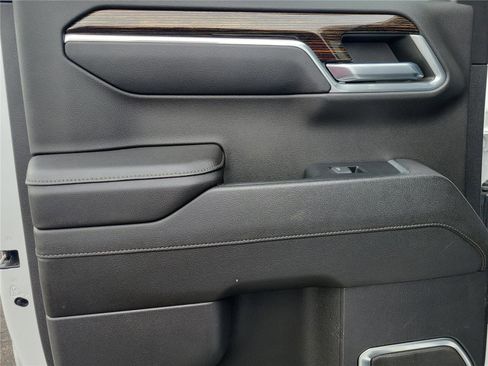 Used 2023 GMC Sierra 1500 Elevation image 13