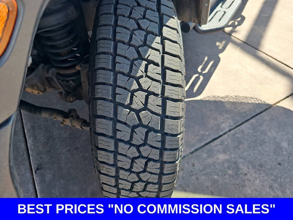 Used 2023 Jeep Wrangler Unlimited Sport AWD/4WD image 33