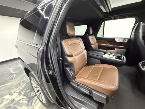 Used 2023 Lincoln Navigator L Reserve w/ Equipment Group 201A AWD/4WD image 26
