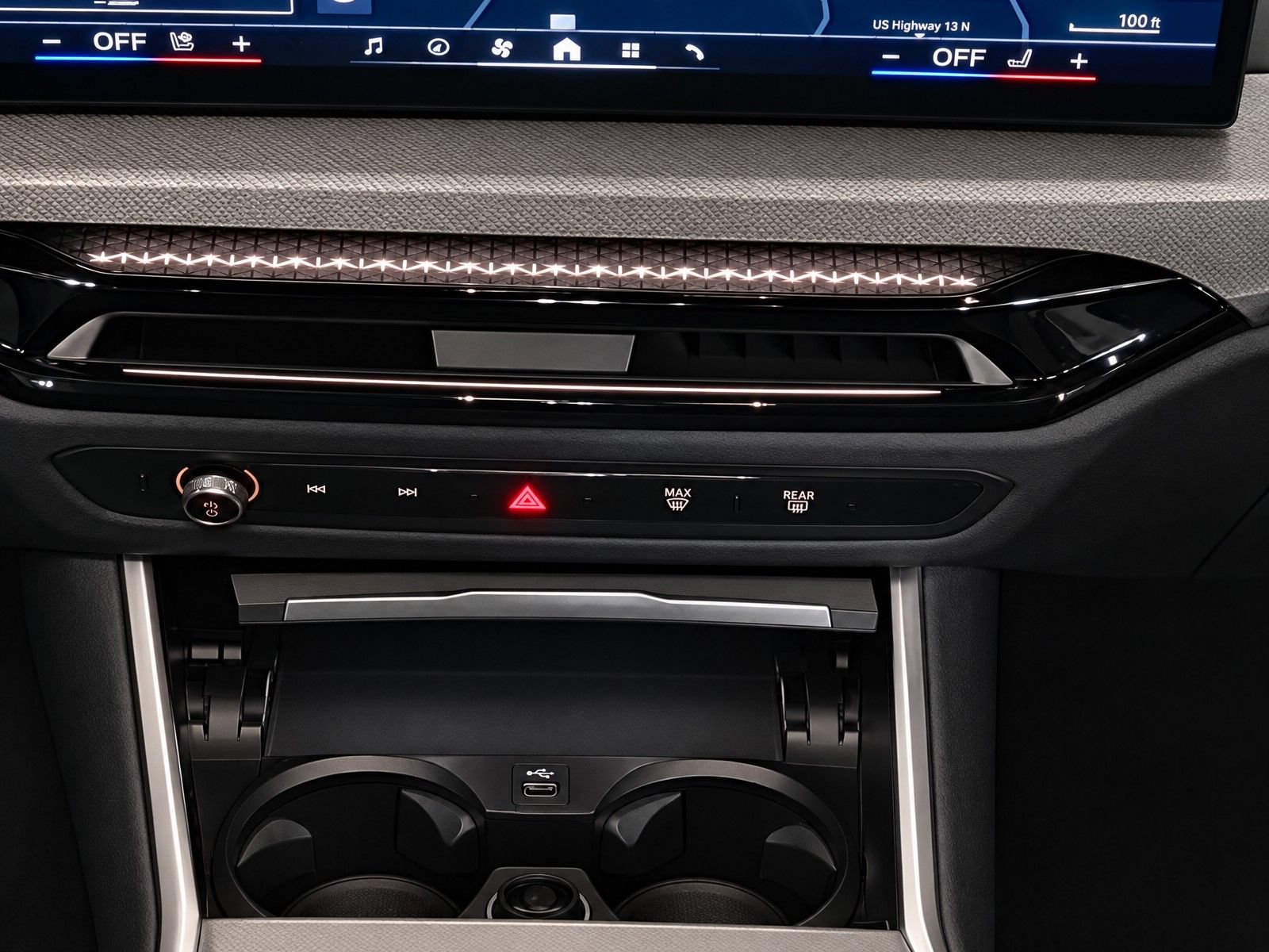 Certified 2026 BMW 330i Sedan RWD image 9