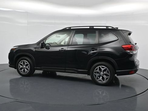 Used 2024 Subaru Forester Premium AWD/4WD image 4