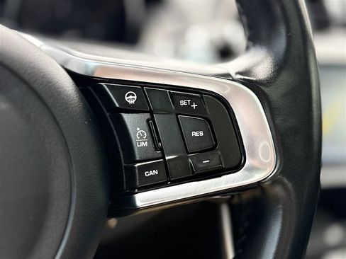 Used 2018 Jaguar XE S AWD/4WD image 46