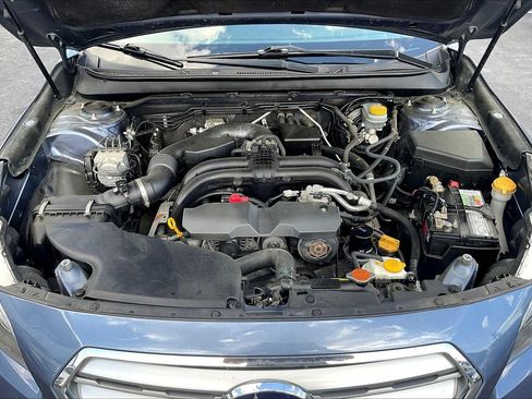Used 2016 Subaru Outback 2.5i Limited AWD/4WD image 30