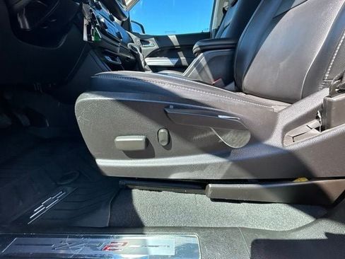 Used 2022 Chevrolet Colorado ZR2 AWD/4WD image 16