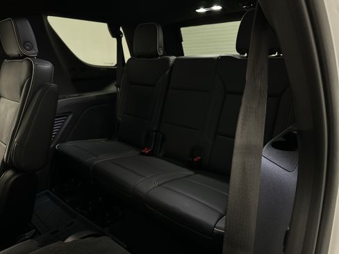 Used 2022 Chevrolet Tahoe Premier AWD/4WD image 24