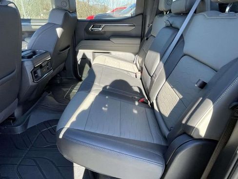 Certified 2025 Chevrolet Silverado 1500 ZR2 w/ Technology Package image 10