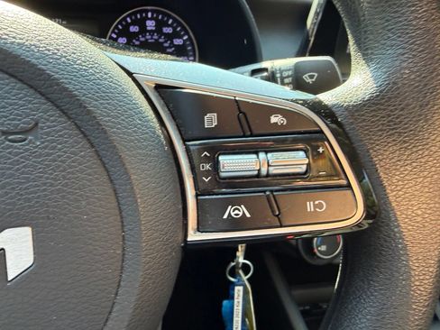 Used 2023 Kia Forte LXS FWD image 13
