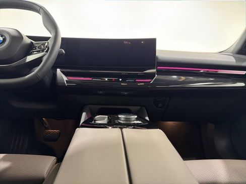 Used 2026 BMW 530i xDrive image 35