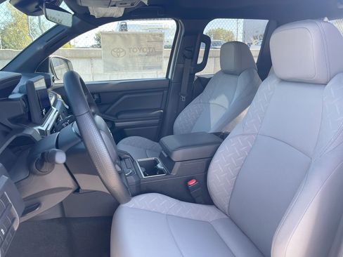 New 2025 Toyota Tacoma SR5 image 7