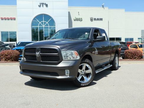 Used 2017 RAM 1500 Express image 1