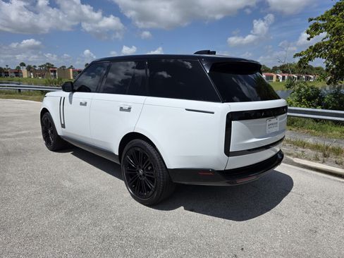 Certified 2023 Land Rover Range Rover SE AWD/4WD image 2
