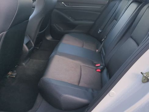 Used 2018 Honda Accord Sport image 18