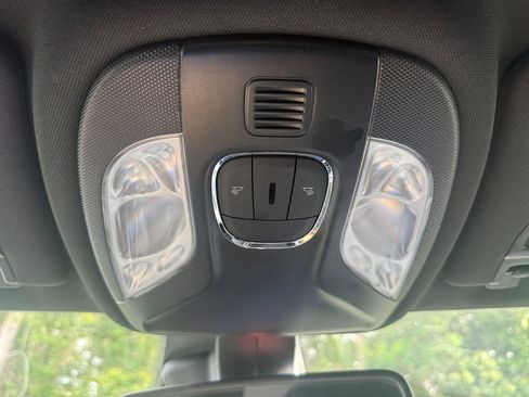 Used 2023 Jeep Compass Latitude AWD/4WD image 26