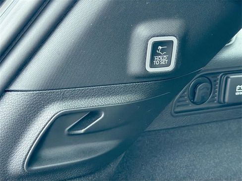 Used 2023 Jeep Grand Cherokee Trailhawk image 38