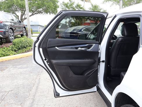 Used 2024 Cadillac XT5 Premium Luxury FWD image 29