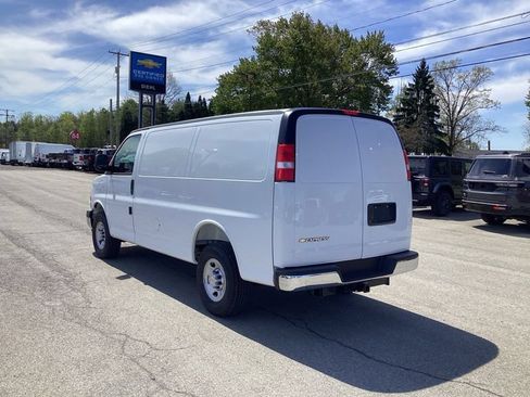 New 2026 Chevrolet Express 2500 w/ Driver Convenience Package RWD image 5