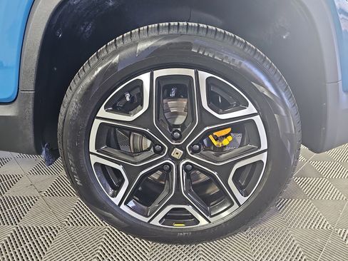 Used 2023 Rivian R1T Adventure image 10