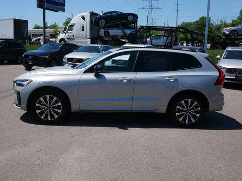 Certified 2025 Volvo XC60 B5 Plus AWD/4WD image 4
