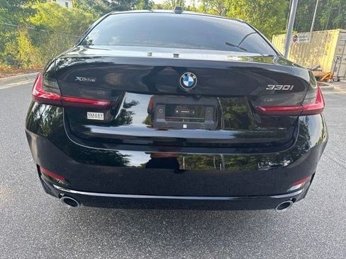 Used 2025 BMW 330i xDrive Sedan w/ Premium Package AWD/4WD image 14