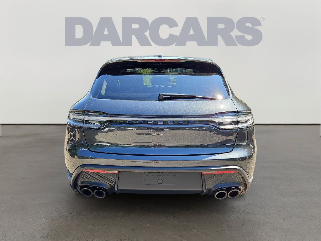 Used 2025 Porsche Macan Turbo AWD/4WD image 5