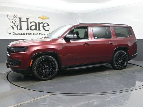 Used 2023 Jeep Wagoneer Series II w/ Convenience Group I AWD/4WD image 34