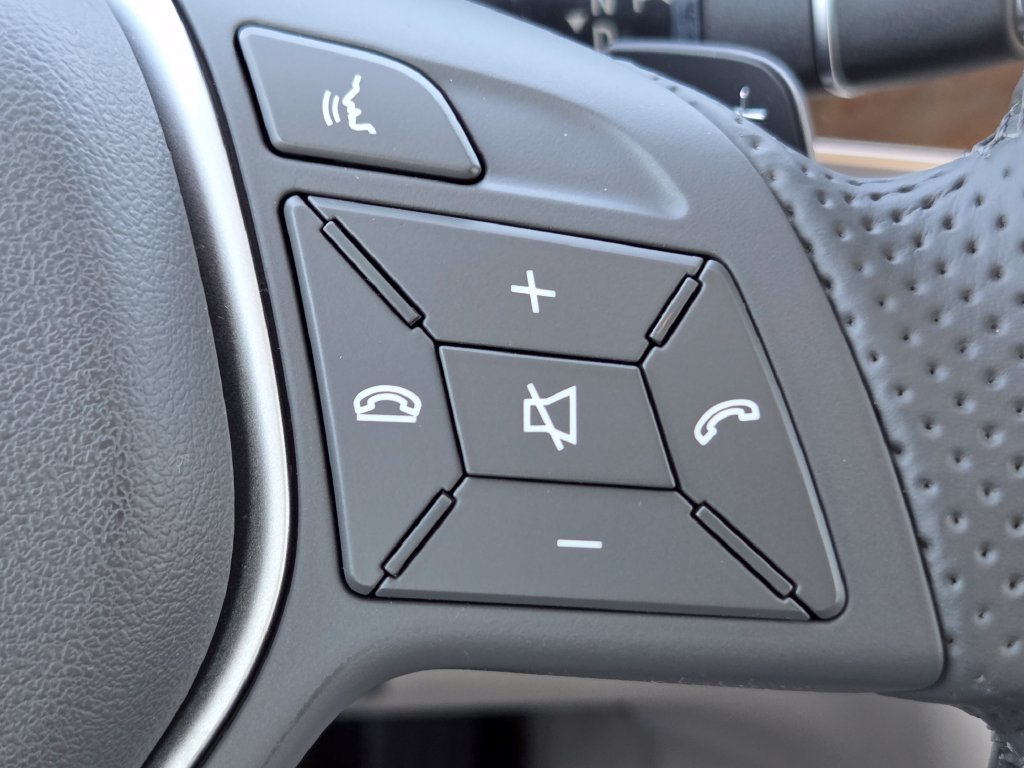 Used 2014 Mercedes-Benz E 350 Sedan image 18