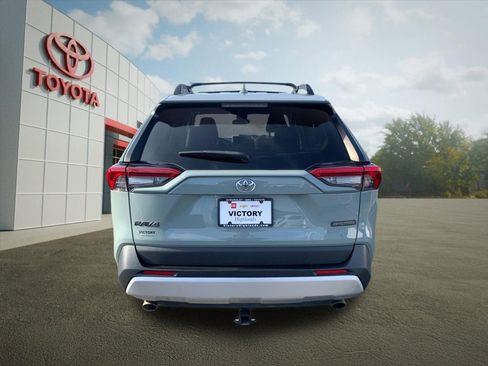 Used 2019 Toyota RAV4 Adventure image 4