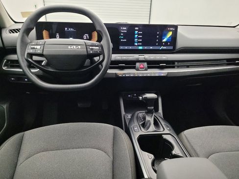 Used 2025 Kia K4 FWD image 22