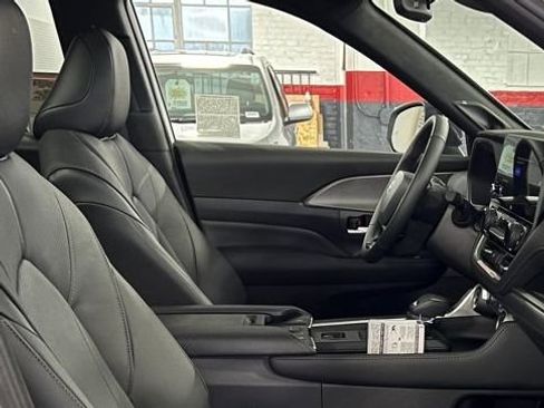 New 2026 Toyota Grand Highlander AWD Hybrid image 23