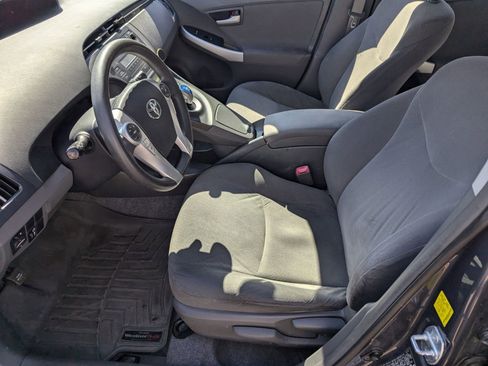 Used 2011 Toyota Prius image 10