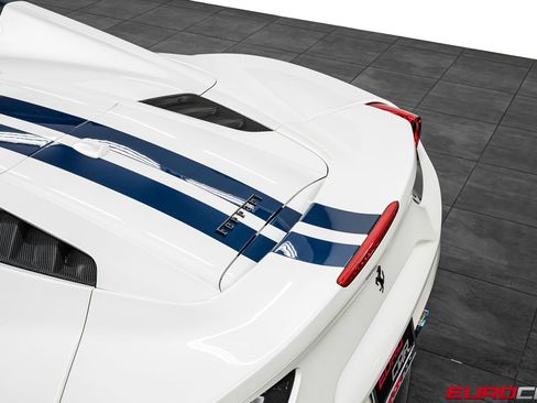 Used 2018 Ferrari 488 Spider RWD image 28