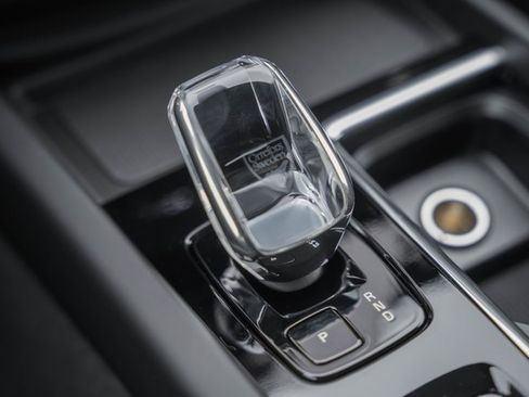 New 2026 Volvo XC60 B5 Ultra w/ Protection Package Premier image 24