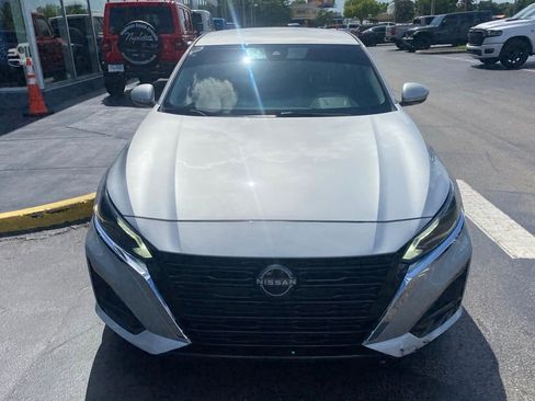 Used 2023 Nissan Altima 2.5 S FWD image 3